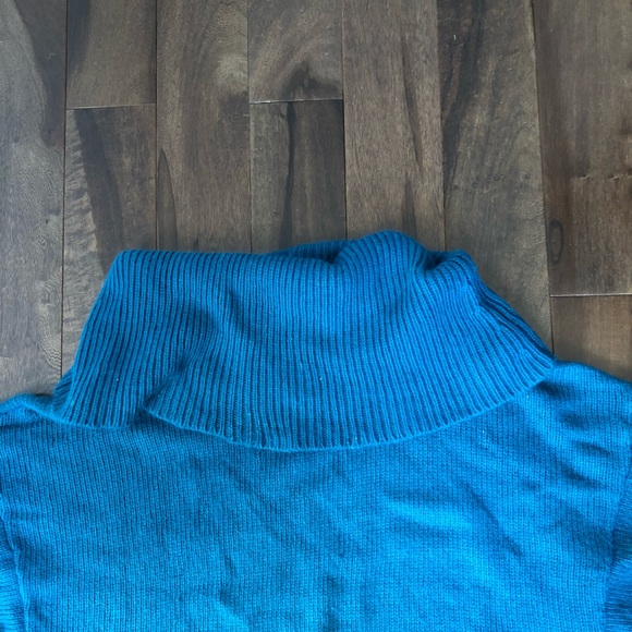 Express sweater - Picture 3 of 4